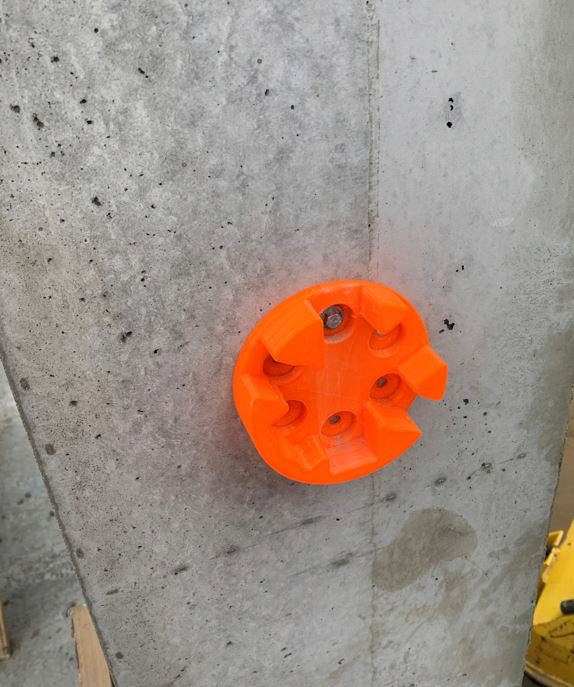 MAG IN multifunktionel holder til brædder/reglar