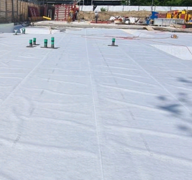 Dualproof A_ byggeplads_3.jpg Dual Proof A 1,5x20 m. Vandtætningsmembran TPO