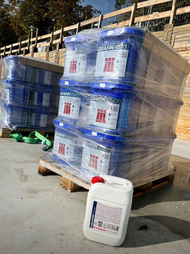 Aquafin RB400_på byggeplads_2.jpg Aquafin RB400. Rapid Polymer-membran 2,4 kg/m²