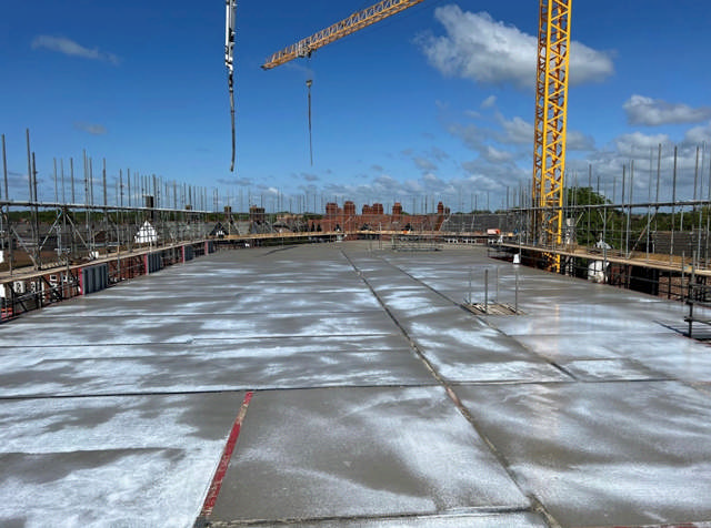 Safecure super_byggeplads 1.jpg Safecure voksbaseret curing 20 l/dunk. 4-6 m²/l