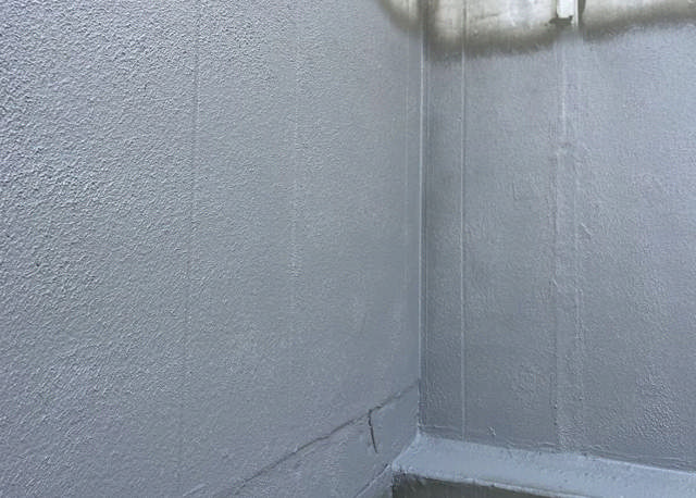 Aquafin 2K M Plus-på byggeplads_14_web.JPG Aquafin 2K/M-Plus. Polymer-membran 3,5 kg/m²