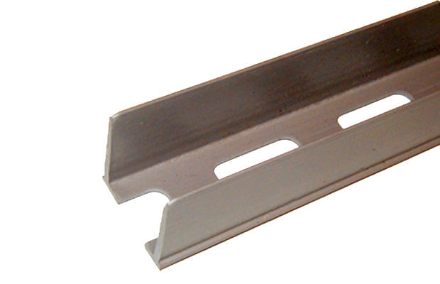 Plaststang 15-80 mm. Lige kant.